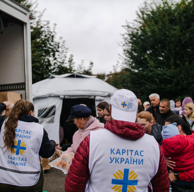Карітас України — волонтери надають допомогу